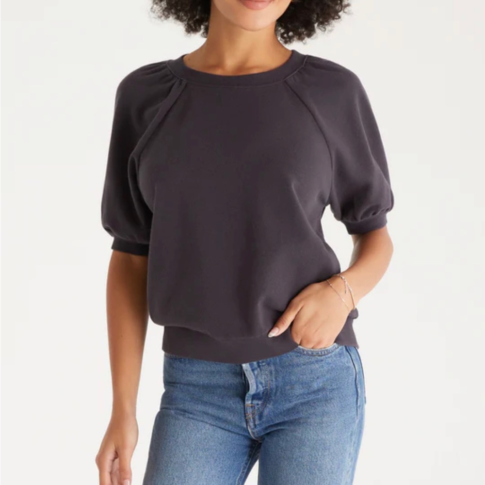 Z Supply gray/black short sleeved sweatshirt with puffed sleeves